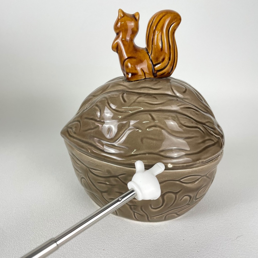 Vintage Ceramic Walnut Lidded Dish Squirrel Finial Candy Nut Bowl Brown Taiwan - Picture 9 of 9